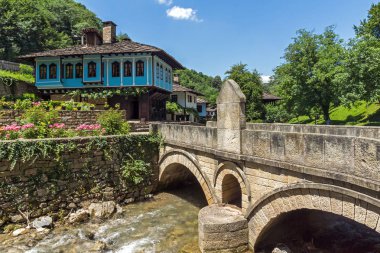 Etar, Gabrovo, Bulgaristan- 6 Temmuz 2018: Etar köyündeeski ev (Etara) Gabrovo kasabası yakınlarında, Bulgaristan