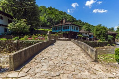 Etar, Gabrovo, Bulgaristan- 6 Temmuz 2018: Etar köyündeeski ev (Etara) Gabrovo kasabası yakınlarında, Bulgaristan