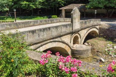 Etar, Gabrovo, Bulgaristan- 6 Temmuz 2018: Etar köyündeeski ev (Etara) Gabrovo kasabası yakınlarında, Bulgaristan