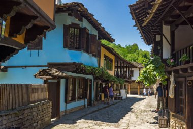 Etar, Gabrovo, Bulgaristan- 6 Temmuz 2018: Etar köyündeeski ev (Etara) Gabrovo kasabası yakınlarında, Bulgaristan