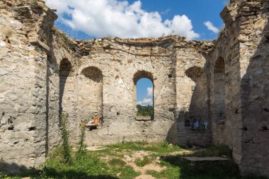 Ortaçağ Doğu Ortodoks Kilisesi, Saint John Rila Zhrebchevo rezervuar, Sliven bölge, Bulgaristan altındaki terk edilmiş