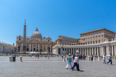 Vatikan Şehri, Rome, İtalya - 22 Haziran 2017: St. Peter's Bazilikası'na ve Saint Peter's Square, Vatikan, Roma, İtalya, görünümünü şaşırtıcı