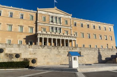 Atina, Attica, Yunanistan'da Yunan Parlamentosu'nun gün batımı görünümü