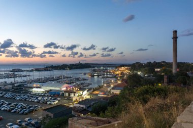 Sozopol, Bulgaristan - 9 Ağustos 2018: bağlantı noktası, Sozopol, Burgaz bölge, Bulgaristan Panoraması gece Amazing