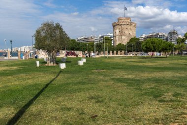 THESSALONIKI, GREECE - SEPTEMBER 30, 2017: View of White Tower in city of Thessaloniki, Central Macedonia, Greece