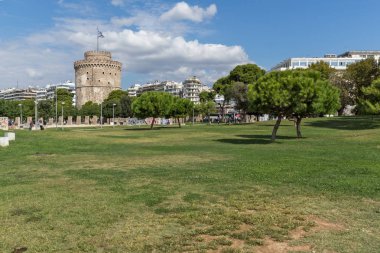 THESSALONIKI, GREECE - SEPTEMBER 30, 2017: View of White Tower in city of Thessaloniki, Central Macedonia, Greece