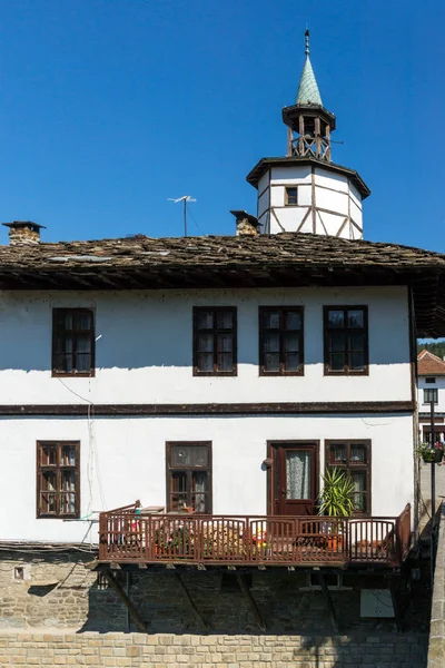 Tryavna Bulgaria Julio 2018 Garbaviat Medieval Jorobado Puente Reloj Torre —  Fotos de Stock