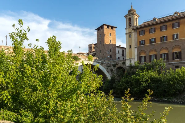 Roma Itália Junho 2017 Cityscape Com Castello Caetani Rio Tibre — Fotografia de Stock
