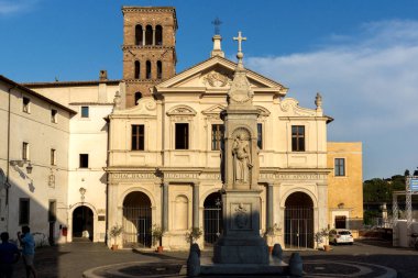 Rome, İtalya - 22 Haziran 2017: Basilica of St Bartholomew Island City Roma, İtalya