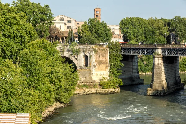 Roma Italia Giugno 2017 Veduta Panoramica Ponte Palatino Tevere Pons — Foto Stock