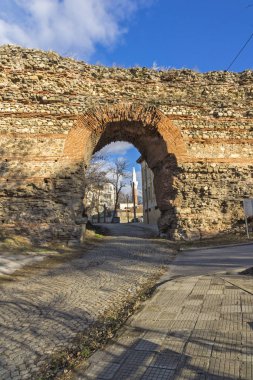 Batı kapısı Roma devri Diocletianopolis, kasaba Hisarya, Plovdiv Bölge, Bulgaristan, gün batımı görünümü