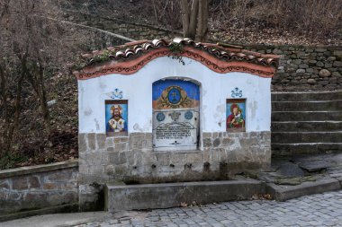 Bachkovo Manastırı, Bulgaristan - 4 Şubat 2019: Bachkovo Manastırı Dormition Tanrı, Bulgaristan anası, ortaçağ binaları