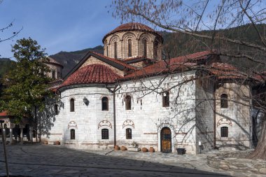 Bachkovo Manastırı, Bulgaristan - 4 Şubat 2019: Bachkovo Manastırı Dormition Tanrı, Bulgaristan anası, ortaçağ binaları