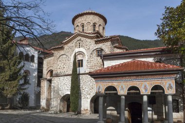 Bachkovo Manastırı, Bulgaristan - 4 Şubat 2019: Bachkovo Manastırı Dormition Tanrı, Bulgaristan anası, ortaçağ binaları