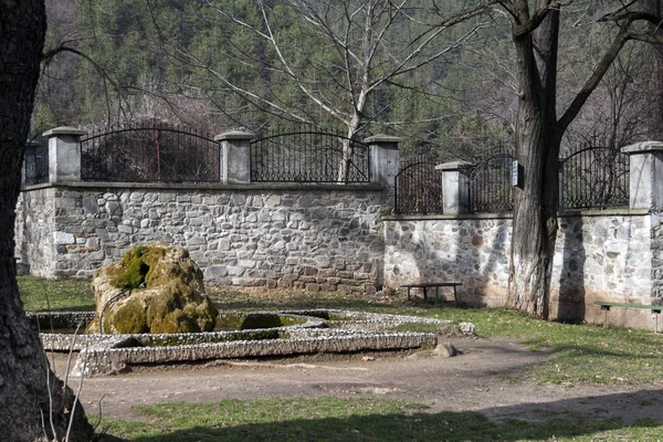 バチコヴォ修道院 ブルガリア 2019 ブルガリアの母のバチコヴォ修道院生神女就寝で中世の建物 — ストック写真