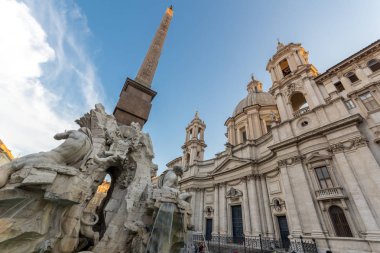 Rome, İtalya - 22 Haziran 2017: Gün batımı görünümü Piazza Navona City Roma, İtalya