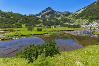 Yaz, yatay, Valyavitsa nehir ve Valyavishki Kınalı tepe, Pirin Dağı, Bulgaristan