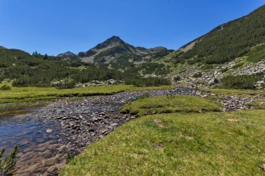 Yaz, yatay, Valyavitsa nehir ve Valyavishki Kınalı tepe, Pirin Dağı, Bulgaristan