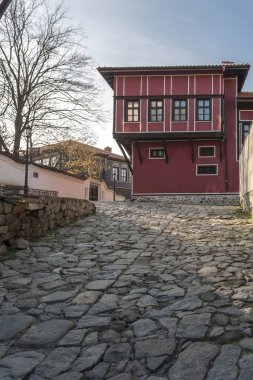 Plovdiv, Bulgaristan - 10 Şubat 2019: On dokuzuncu yüzyılda evlerde mimari ve tarihi eski şehir şehir Plovdiv, Bulgaristan rezerv