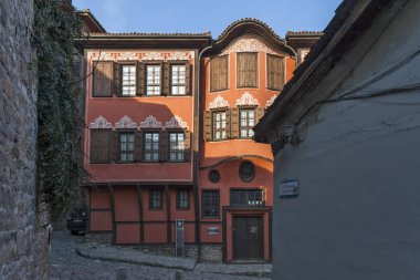Plovdiv, Bulgaristan - 10 Şubat 2019: On dokuzuncu yüzyılda evlerde mimari ve tarihi eski şehir şehir Plovdiv, Bulgaristan rezerv