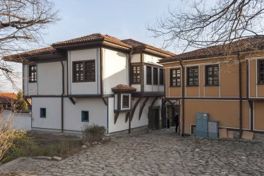 Plovdiv, Bulgaristan - 10 Şubat 2019: On dokuzuncu yüzyılda evlerde mimari ve tarihi eski şehir şehir Plovdiv, Bulgaristan rezerv