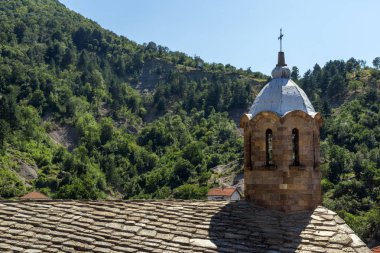 Kıratova, Kuzey Makedonya - 21 Temmuz 2018: Kratovo şehir, Kuzey Makedonya Cumhuriyeti ortasındaki Ortaçağ Ortodoks Kilisesi