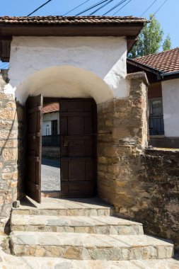 Kıratova, Kuzey Makedonya - 21 Temmuz 2018: Kratovo şehir, Kuzey Makedonya Cumhuriyeti ortasındaki Ortaçağ Ortodoks Kilisesi