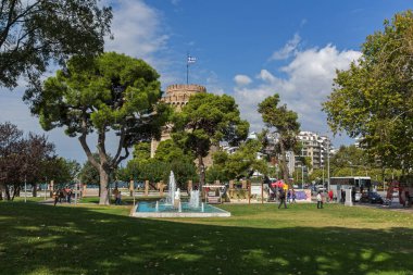 Thessaloniki, Yunanistan - 30 Eylül 2017: Beyaz Kule'ye Selanik şehir, orta Makedonya, Yunanistan
