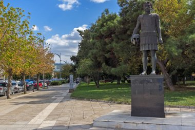 Thessaloniki, Yunanistan - 30 Eylül 2017: Philip II. setin Selanik şehir, orta Makedonya, Yunanistan'ın Makedonya Anıtı