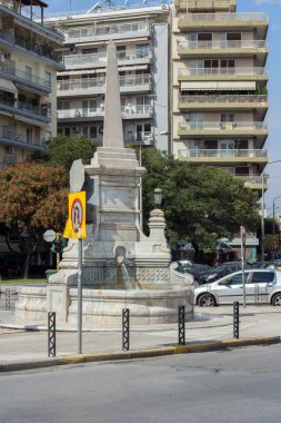 Thessaloniki, Yunanistan - 30 Eylül 2017: Selanik şehir, orta Makedonya, Yunanistan'ın ortasındaki eski çeşme