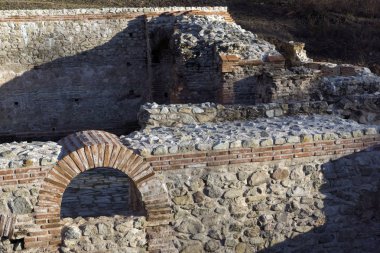 Gün batımı görünümü antik termal banyoları, Diocletianopolis, Hisarya kasaba, Plovdiv Bölge, Bulgaristan
