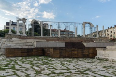 Stara Zagora, Bulgaristan - 5 Ağustos 2018: Auditorium Harabeleri, Antik Roma şehir Augusta Traiana ortasına Stara Zagora, Bulgaristan, antika Forum