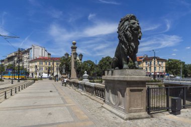 Sofia, Bulgaristan - 31 Mayıs 2018: Aslan Panorama köprüden Vladaya nehir, Sofia, Bulgaristan