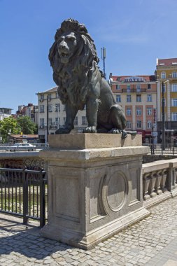 Sofia, Bulgaristan - 31 Mayıs 2018: Aslan Panorama köprüden Vladaya nehir, Sofia, Bulgaristan