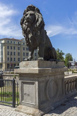 Sofia, Bulgaristan - 31 Mayıs 2018: Aslan Panorama köprüden Vladaya nehir, Sofia, Bulgaristan