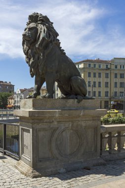 Sofia, Bulgaristan - 31 Mayıs 2018: Aslan Panorama köprüden Vladaya nehir, Sofia, Bulgaristan