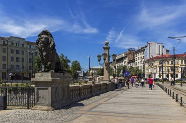 Sofia, Bulgaristan - 31 Mayıs 2018: Aslan Panorama köprüden Vladaya nehir, Sofia, Bulgaristan