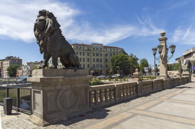 Sofia, Bulgaristan - 31 Mayıs 2018: Aslan Panorama köprüden Vladaya nehir, Sofia, Bulgaristan
