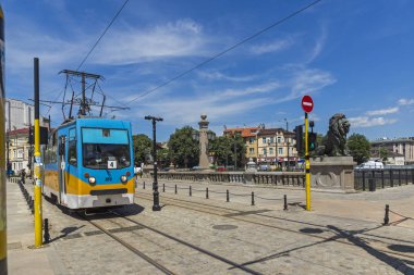 Sofia, Bulgaristan - 31 Mayıs 2018: Aslan Panorama köprüden Vladaya nehir, Sofia, Bulgaristan