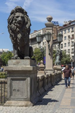 Sofia, Bulgaristan - 31 Mayıs 2018: Aslan Panorama köprüden Vladaya nehir, Sofia, Bulgaristan