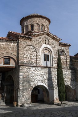 Bachkovo Manastırı, Bulgaristan - 4 Şubat 2019: Ortaçağ Bachkovo Manastırı Dormition Tanrı, Bulgaristan annenin binalarda