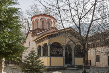 Bachkovo Manastırı, Bulgaristan - 4 Şubat 2019: Ortaçağ Bachkovo Manastırı Dormition Tanrı, Bulgaristan annenin binalarda
