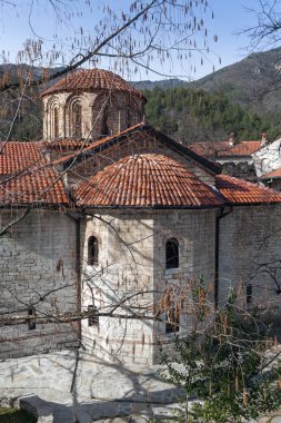 Bachkovo Manastırı, Bulgaristan - 4 Şubat 2019: Ortaçağ Bachkovo Manastırı Dormition Tanrı, Bulgaristan annenin binalarda