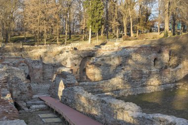 Gün batımı görünümü antik termal banyoları, Diocletianopolis, Hisarya kasaba, Plovdiv Bölge, Bulgaristan