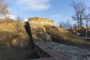 Antik Roma şehri Diocletianopolis, Hisarya kasaba, Plovdiv bölge, Bulgaristan sur kalıntıları gün batımı görünümü