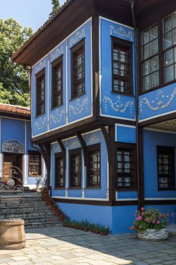 Plovdiv, Bulgaristan - 5 Temmuz 2018: On dokuzuncu yüzyılda evlerde mimari ve tarihi eski şehir şehir Plovdiv, Bulgaristan rezerv