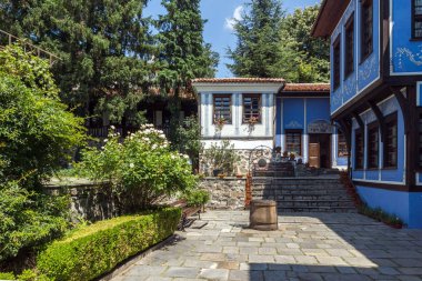 Plovdiv, Bulgaristan - 5 Temmuz 2018: On dokuzuncu yüzyılda evlerde mimari ve tarihi eski şehir şehir Plovdiv, Bulgaristan rezerv