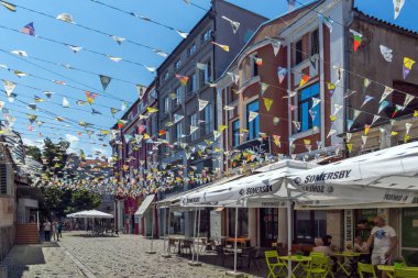 Plovdiv, Bulgaristan - 5 Temmuz 2018: Sokak ve evler bölgesinde Kapana, şehir Plovdiv, Bulgaristan 
