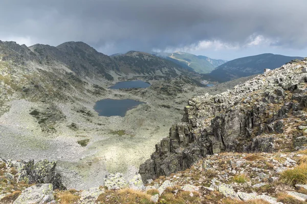 Amazing Landscape Dengan Kabut Atas Danau Musalenski Rila Gunung Bulgaria — Stok Foto