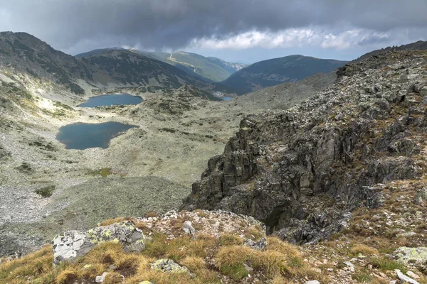 Úžasná Krajina Mlhou Nad Musalenski Jezera Rilského Pohoří Bulharsko — Stock fotografie